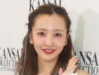 板野友美、“そっくり3歳娘”のドレスコーデが「マジで可愛い」　ディズニーランドを満喫（クランクイン!）｜ｄメニューニュース
