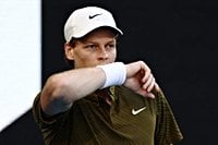 Jannik Sinner ordered to remove banned device moments before Australian Open match