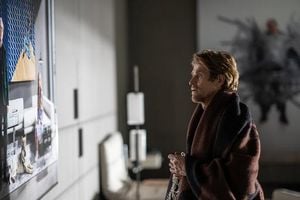 Willem Dafoe Captivates In Netflix's Psychological Thriller Inside