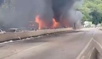 Veja fotos e vídeos do acidente com carreta que explodiu no Morro dos Cavalos