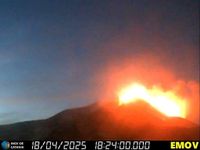 ETNA: RIPRENDE L’ATTIVITÀ STROMBOLIANA FONTANE DI LAVA E TREMORI SOTTO IL CRATERE SUD-EST