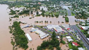 South East Queensland Faces Severe Flash Flooding