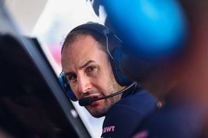 Oliver Oakes Resigns As Alpine Team Principal After Brother's Arrest