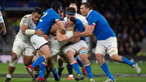 England Tops Italy 42-17 Strengthening Six Nations Hopes