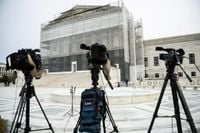 Hassett Says Supreme Court Risks Creating Tariff Refund Problem