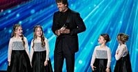 Matthew Stafford named NFL MVP; Bobby Wagner honored as Walter Payton Man of the Year: Live updates and reaction