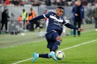 Hibs break record transfer fee to sign 18 cap international striker from Luzern