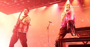 Linkin Park Gives Away Tamales Before Mexico City Concert