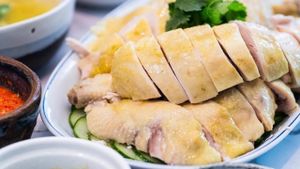 Exploring The Varieties Of Hainanese Chicken Rice