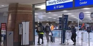 TSA Ends Shoe Removal Policy At Major US Airports