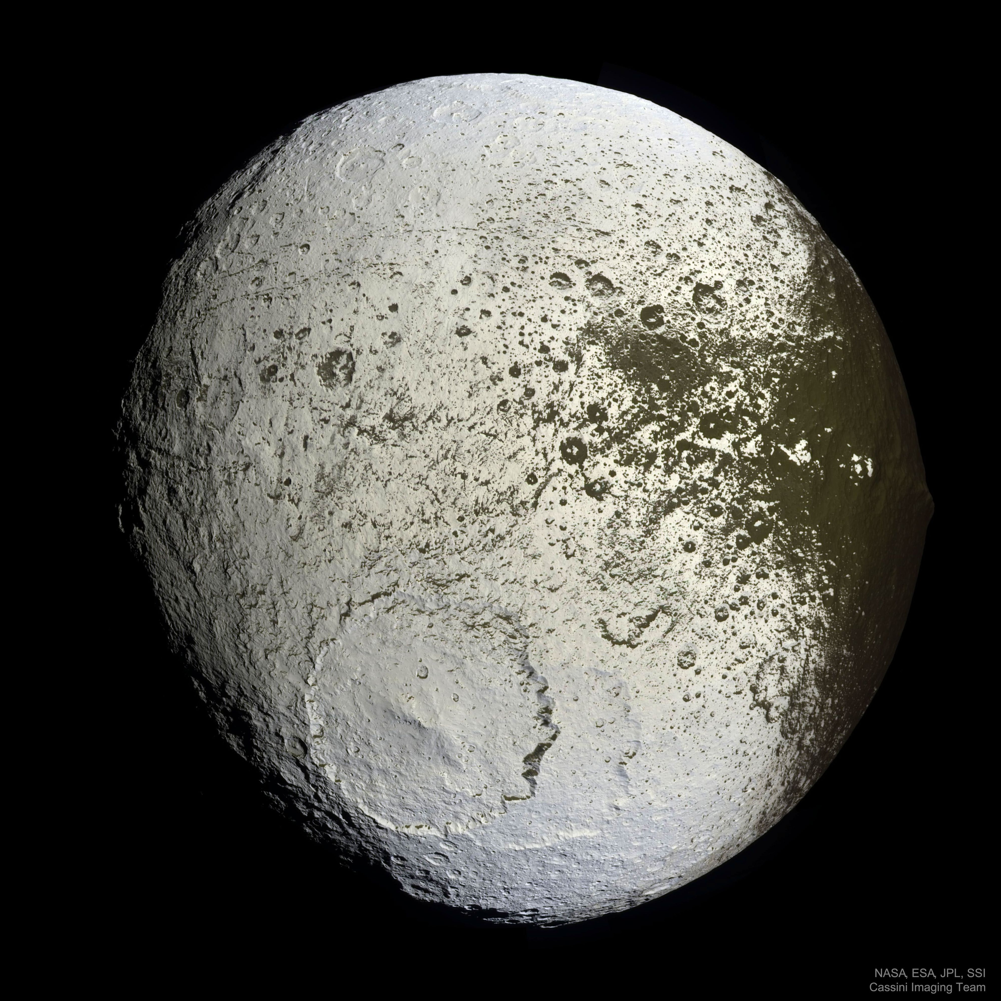  Saturn's Iapetus: Painted Moon 