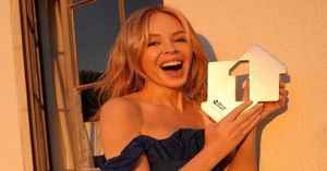 Kylie Minogue Makes History With Christmas Number One