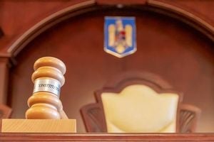 Romania Prepares For Crucial Presidential Election Runoff