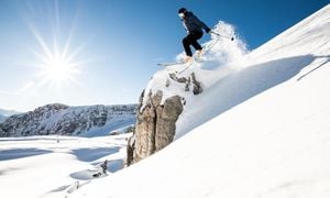 Swiss Skiers Dominate Crans-Montana Men's Downhill Race