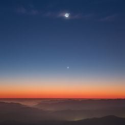  Las Campanas Moon and Mercury 