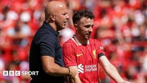 Liverpool Begin Preseason With Emotional Tribute At Preston
