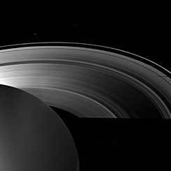 Shadows of Saturn at Equinox
