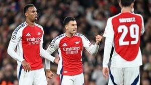 Arsenal Dominates Dinamo Zagreb 3-0 To Secure Champions League Advancement