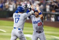 ロサンゼルス·ドジャースが劇的な逆転勝ちを収めた。ドジャースは10日（韓国時間）、チェイスフィールドで行われたアリゾナ·ダイヤモンドバックスとの遠征試合で14-11で勝利した。それこそ劇的な勝利だった.. - MK