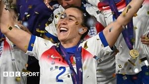 Lucy Bronze Plays Entire Euros With Fractured Leg
