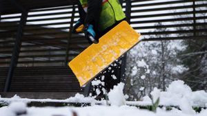 British Columbia Schools Cancel Classes Amid Severe Snowstorm