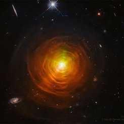 Yıldız CW Leonis'in Çevresindeki Kabuklar ve Kavisler