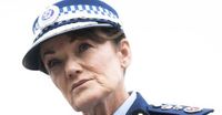 NSW top cop quits job two years early