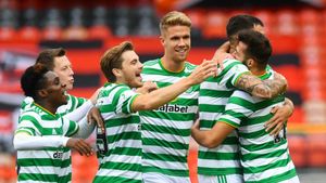 Celtic Crush Dundee 6-0 To Extend Premiership Lead