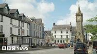 Hotel's request to silence Machynlleth clock at night rejected