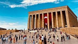 Atatürk Neden Bıyığını Kesti?