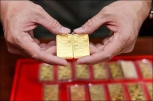 Bitcoin And Gold Surge As US Shutdown Roils Markets