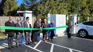 Massachusetts Leads East Coast With Rapid EV Charging Hub