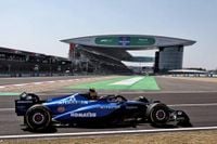 Carlos Sainz struggles with the balance of his FW47 in Chinese Sprint Qualifying - Carlos Sainz