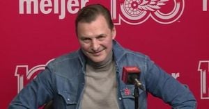 Sergei Fedorov's No. 91 Rises As Detroit Red Wings Celebrate Icon