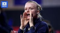 Tennis player apologises for complaining to umpire about opponent's stench