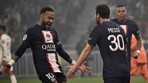 PSG Dominates Lyon 3-1 To Extend Ligue 1 Lead