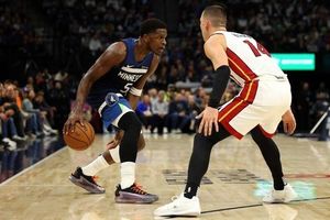 Timberwolves Eye Top Seed As Heat Visit In High-Scoring NBA Showdown
