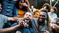 ¿Cuáles son los dos días en los que celebra el Día del Hombre y por qué?