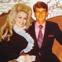 Dolly Parton Says Husband Carl Dean “Suffered a Great Deal” Before His Death - E! Online