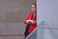 News, Politik: Dröge kontert Kritik an UN-Posten für Baerbock - tixio