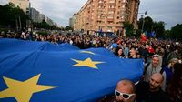 Zehntausende EU-Anhänger demonstrieren vor Präsidentschaftswahl in Rumänien