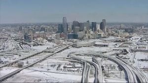 Unseasonably Warm Weather Hits Dallas This December