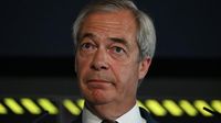 Nigel Farage pledges £10bn plan for five migrant flights every day