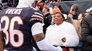 Simone Biles Turns Heads Supporting Jonathan Owens At Bears Playoff