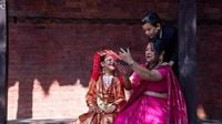 Parade for a living goddess kicks off Nepal festival season - The Livingston Enterprise