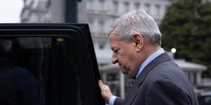 Netflix Walks Away From Warner Bros. Discovery Deal