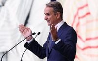 PM unveils tax breaks amid cost of living crisis | eKathimerini.com