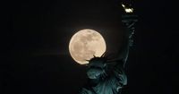 Luna rosa: ¿cuándo y cómo ver la luna llena de abril 2025?