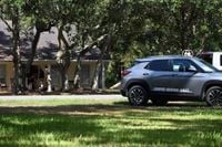 Suspect arrested after killing father, invading nearby home, South MS sheriff says