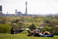 London weather: Mini heatwave on the way as temperature set to hit 26C next week